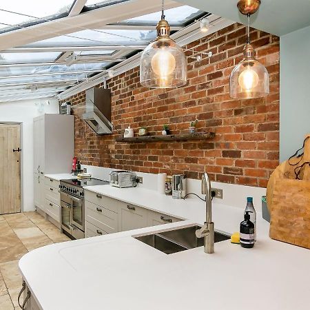 Lodge Farm - Stunning 3 Bed With Large Garden! Beckley  Luaran gambar